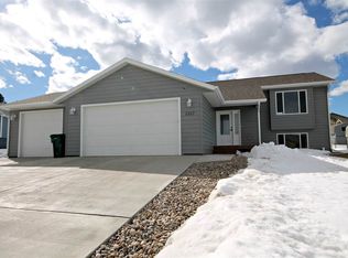 2357 Palisades Loop, Sturgis, SD 57785