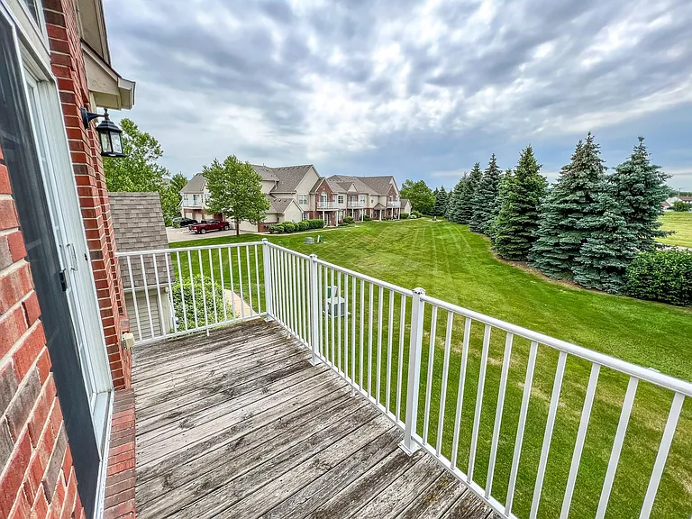 8413 Heywood Cir — Photo 12