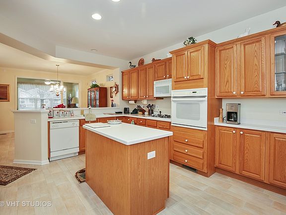 3rd image of 13085 Illinois Dr