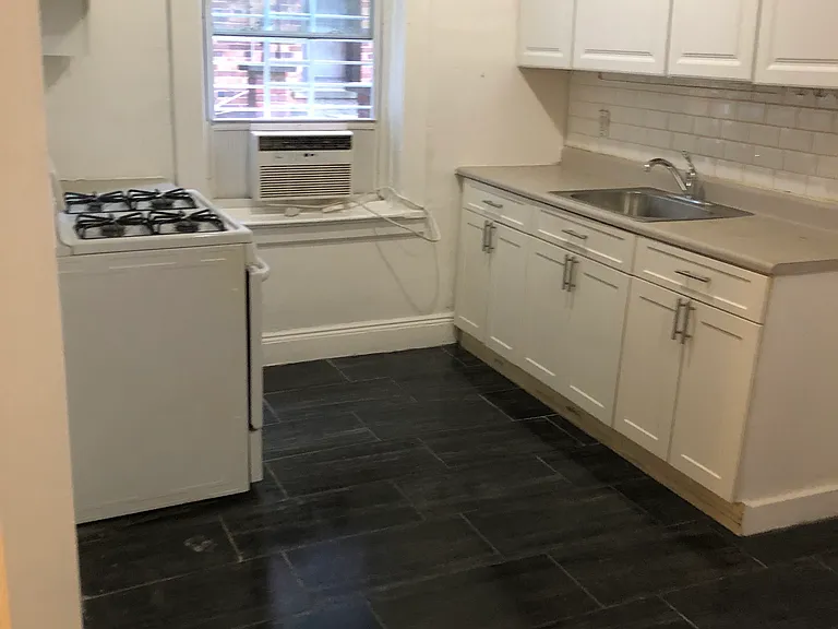 128 S Durand Pl #A8 — Photo 3