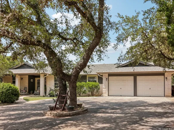 9213 Shady Meadow Dr, Boerne, TX 78006