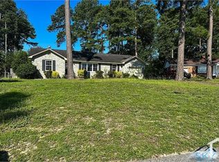 909 Ruton Ct, Fayetteville, NC 28303