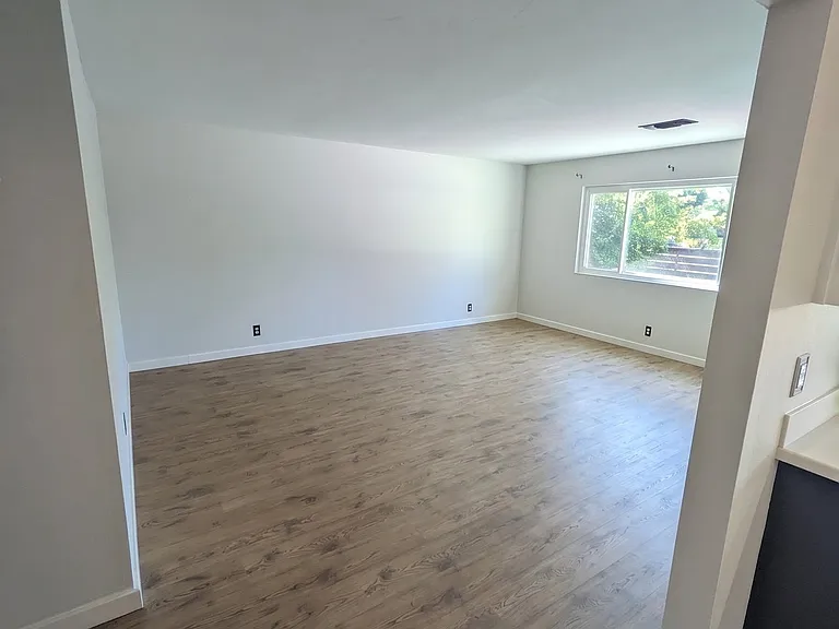 3006 Campbell Pl — Photo 2