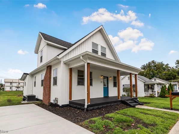 805 6th St, Saint Marys, WV 26170