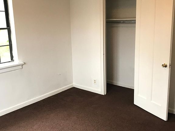 5th image of 994 Cleveland Ave APT 3