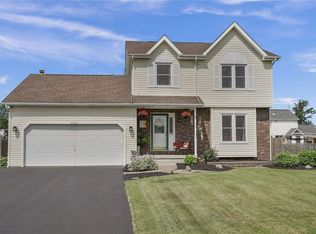 7026 Walmore Rd, Niagara Falls, NY 14304