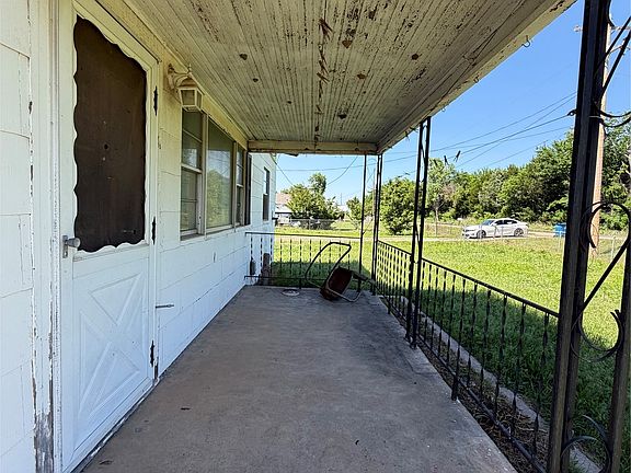 3rd image of 2922 N Kings Hwy