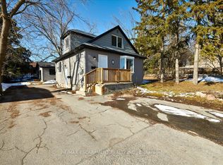 210 Owen St, Barrie, ON L4M 3J2