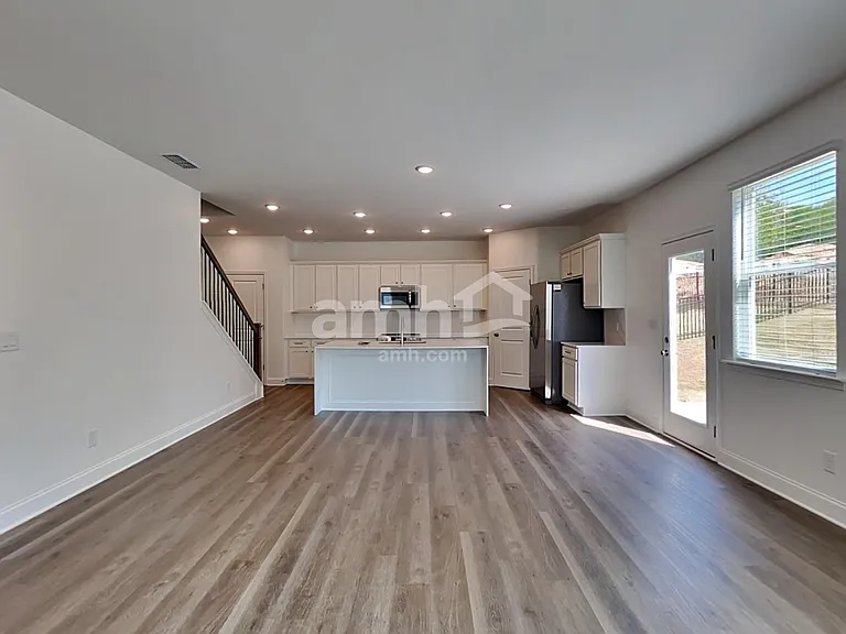 1344 Soapstone Rd — Photo 5