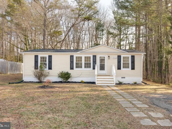 21508 Forest Run Dr, Lexington Park, MD 20653