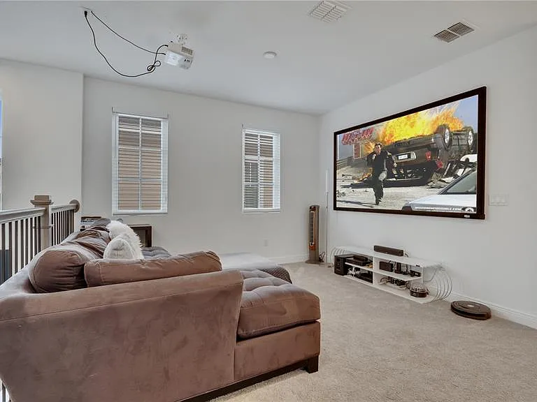 2069 Celebration Blvd — Photo 39