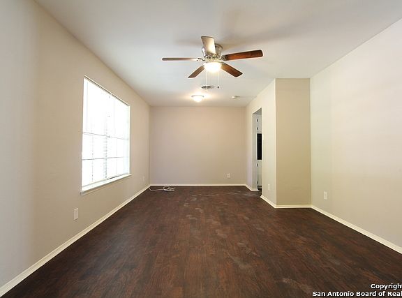 3rd image of 309 E Lindbergh Blvd