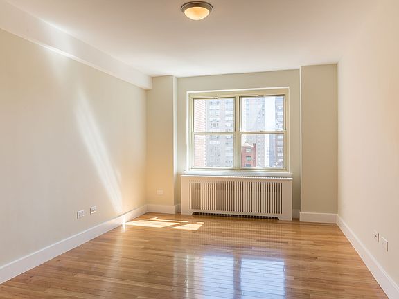 4th image of 41 Park Ave APT 17B