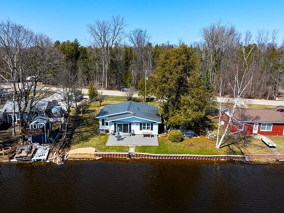 2nd image of 5445 W Beal City Rd