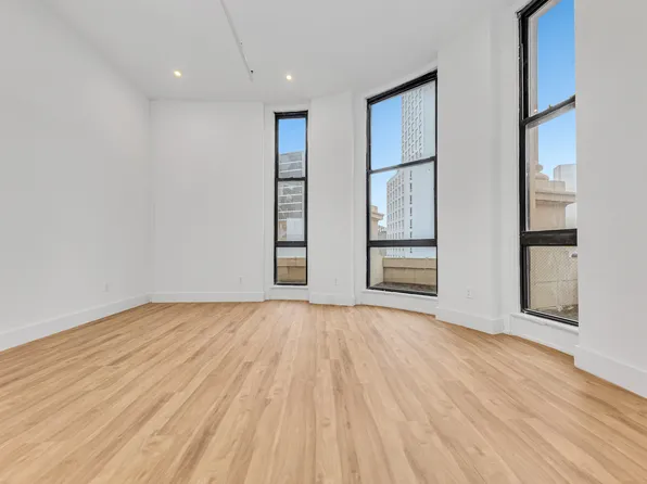 81 Willoughby Street image 1 of 9