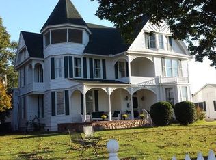 105 Commons St, Tuscumbia, AL 35674