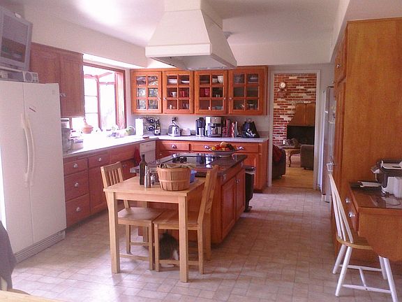 Kitchen fully remodeled