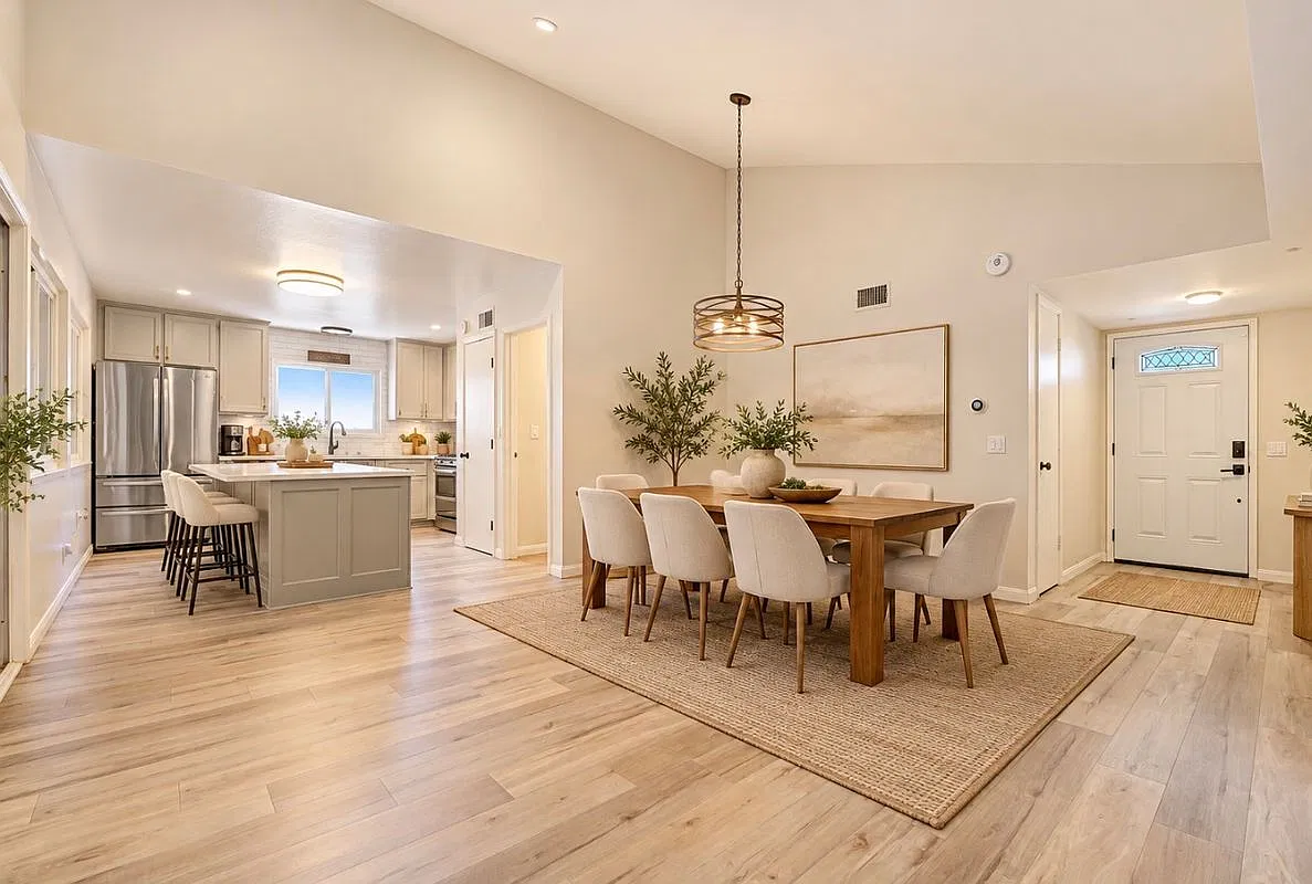 3 bed, 2.0 bath, 1375 sqft, $4,000 — Photo 2