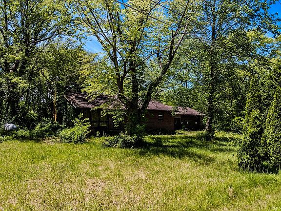 3rd image of 7623 E Us Highway 35