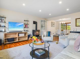 23 Carol Pl, Bloomfield, NJ 07003