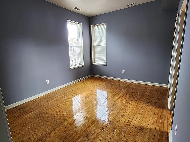 1650 S Saint Louis Ave #3R — Photo 7