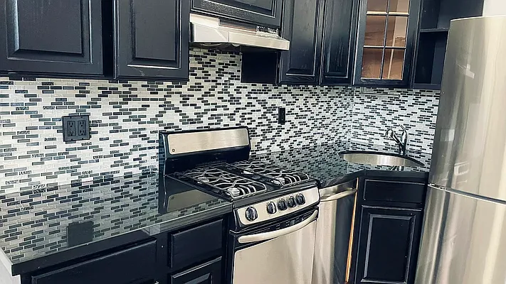 Rented by Strivers Management Group Corp (Brokerage) | media 7