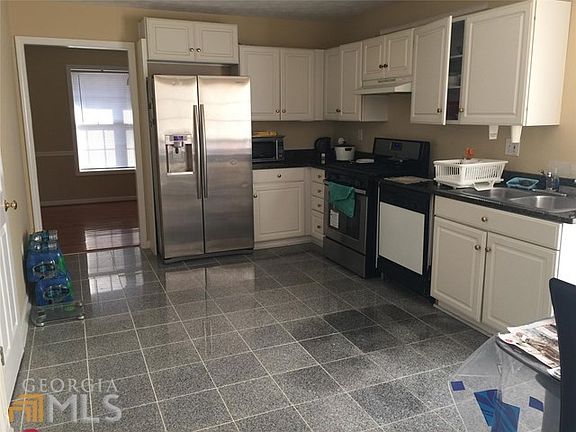 3rd image of 2884 Arendel Dr