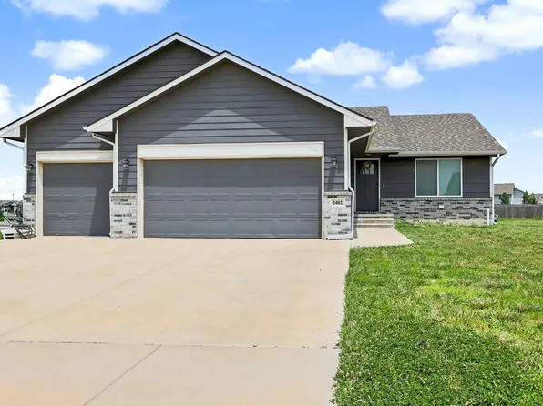 2402 E Velvet Leaf Ct, Andover, KS 67002