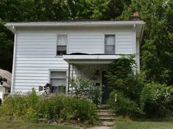 630 W Washington St, Ionia, MI 48846