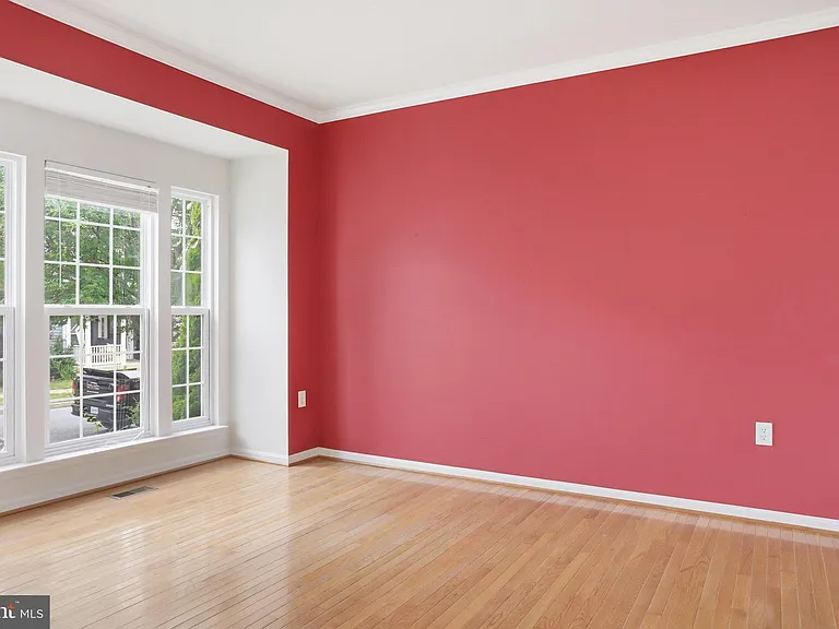 341 Bullskin St — Photo 3