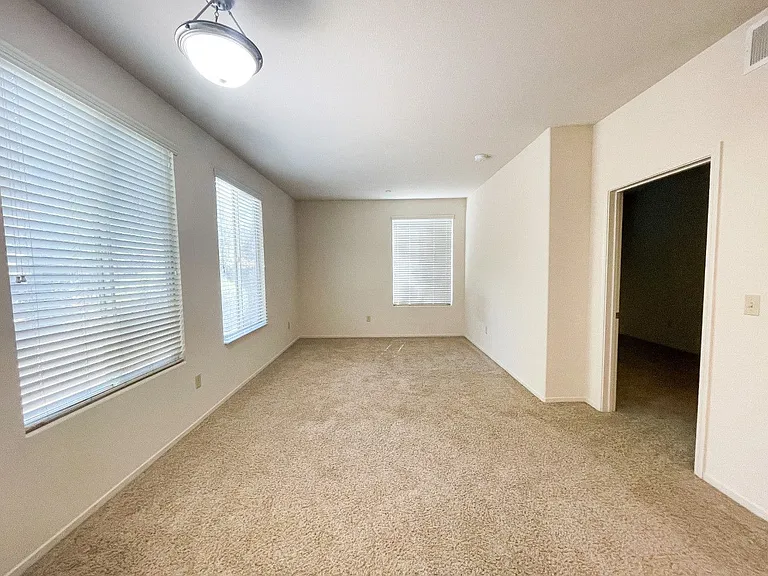 Sierra Lofts — Photo 22