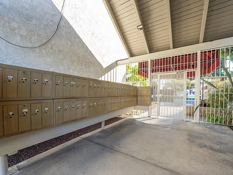 Front Entry - Mail Area