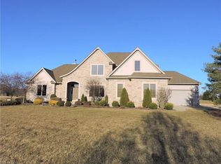 10451 Sandstone Trl, Columbia Station, OH 44028