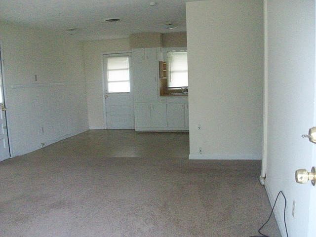 2nd image of 4061 Desoto Dr