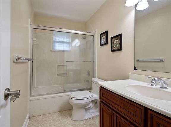 3rd image of 5034 Charmes Ct
