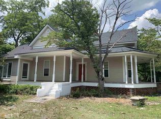 225 N Kennedy St, Metter, GA 30439
