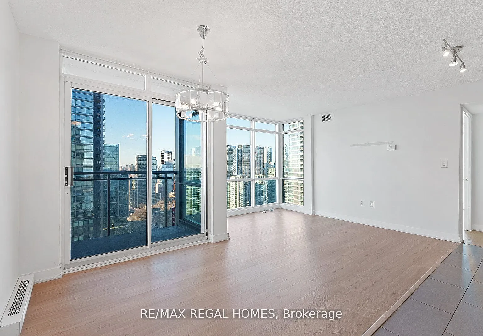 2 bed, $3,250 — Photo 2