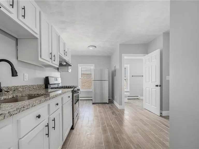 Entry into Kitchen
