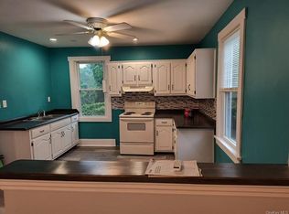 537 Fostertown Rd, Newburgh, NY 12550