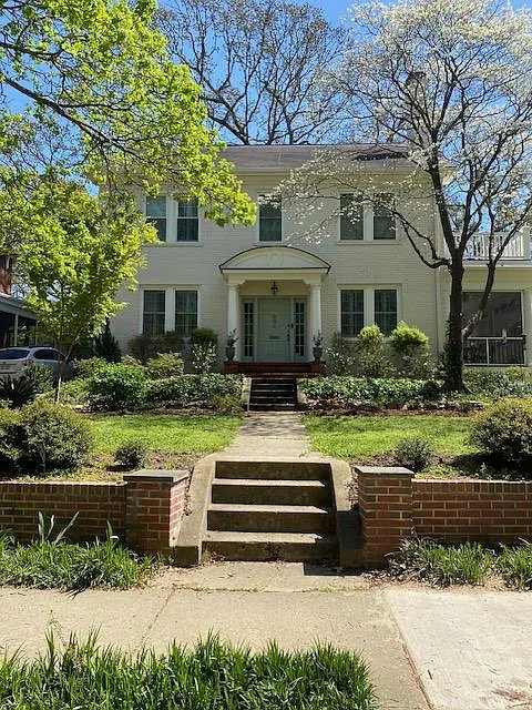 204 E Park Dr — Photo 1