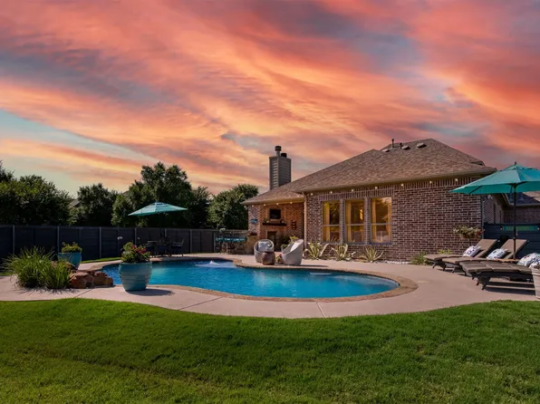 800 Dusty Trl, Aubrey, TX 76227