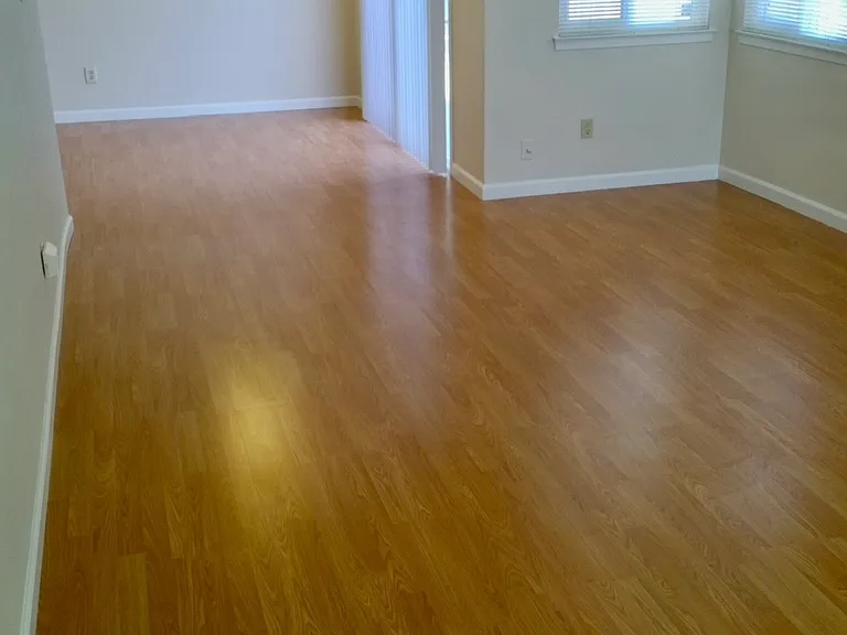 7025 Amsterdam Ave — Photo 3