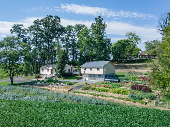 1166 W Penn Grant Rd, Lancaster, PA 17603