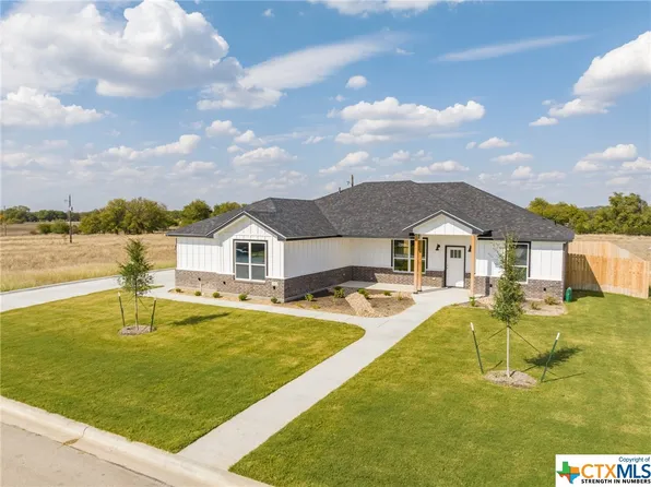 112 Inwood Dr, Gatesville, TX 76528