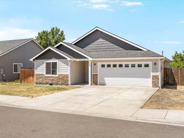 7843 Cadence Ln, White City, OR 97503