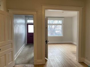 925 E 5th St #1, Duluth, MN 55805