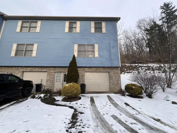 81 Easton Mill Rd, Morgantown, WV