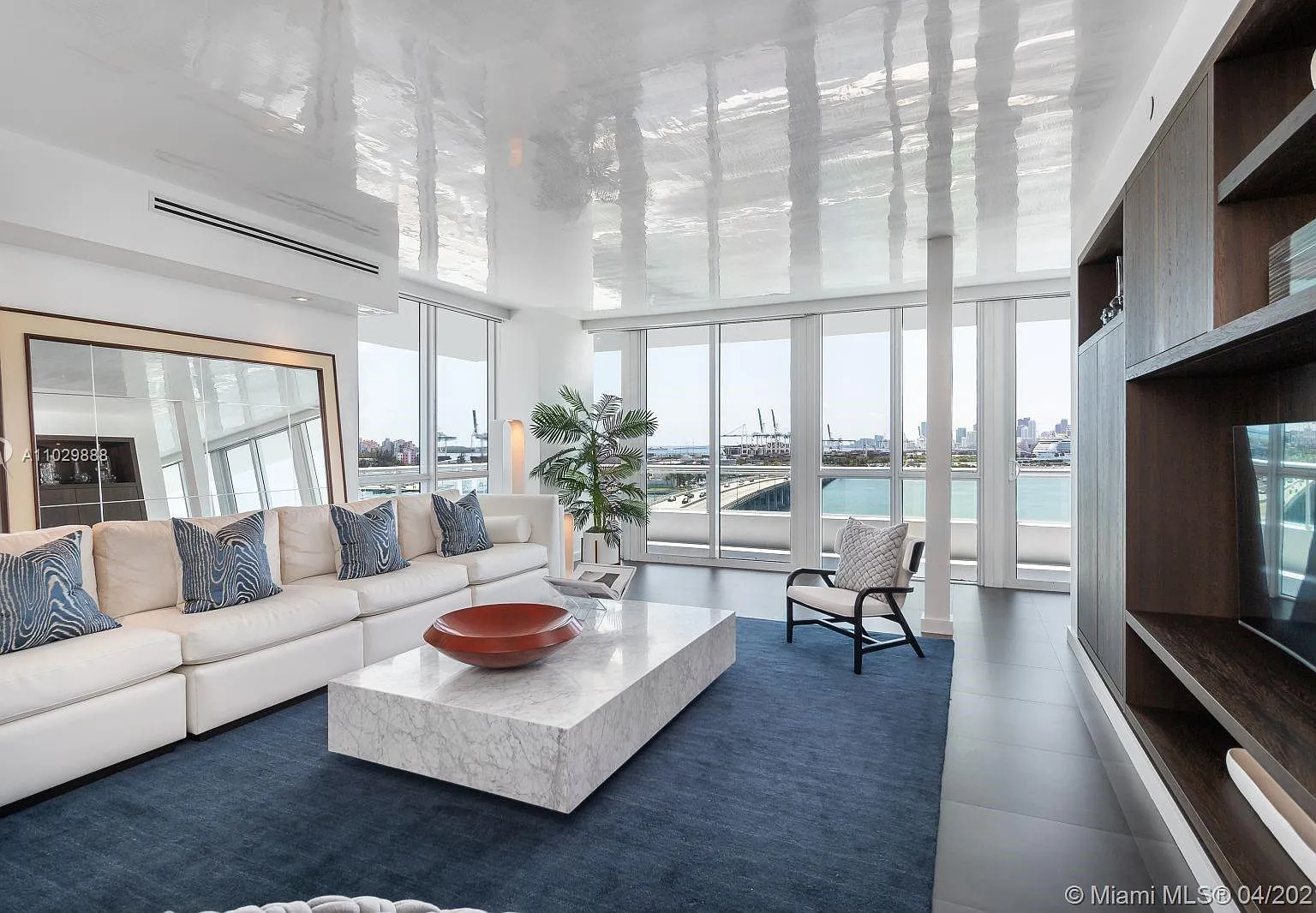 2 bed, 1262 sqft, $9,000 — Photo 4