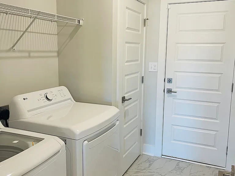 119 Clift Farm Dr — Photo 25