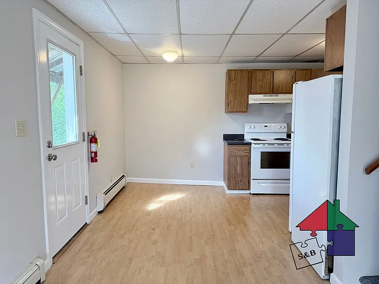 477 Websterville Rd — Photo 2